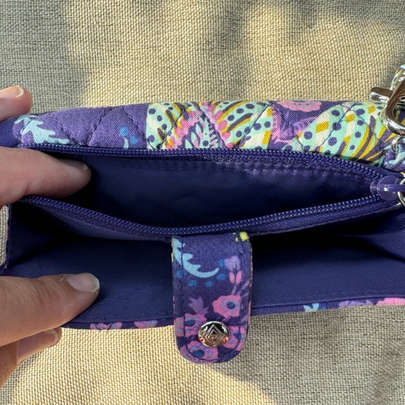 Vera Bradley Wallet with wristlet strap - Picture 3 of 5